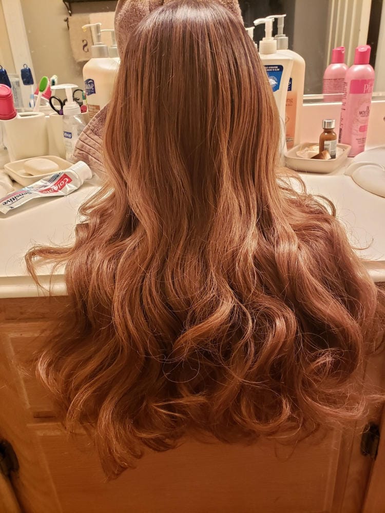 Customer photo review of Zury Sis Beyond Synthetic 5" Hand Tied Part Lace Front Wig - BYD LACE H CHILL