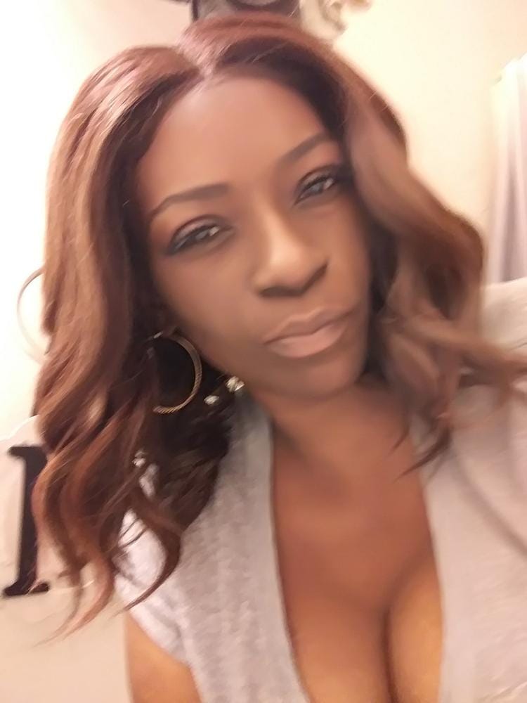 Customer photo review of Sensationnel Butta Lace Synthetic Hair HD Lace Wig - BUTTA UNIT 8