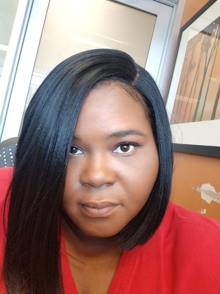Customer photo review of Model Model Clean Cap Protectif Style Synthetic Hair Wig - NUMBER 17