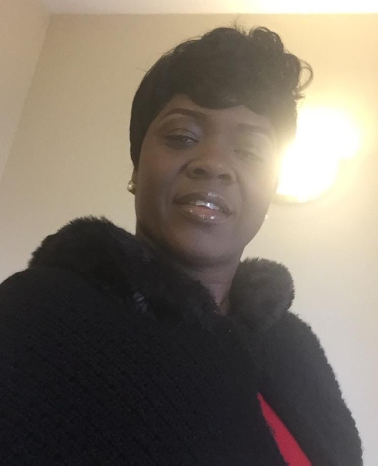 Customer photo review of It's a Wig Quality Synthetic Hair Full Wig - Q PIETTRA