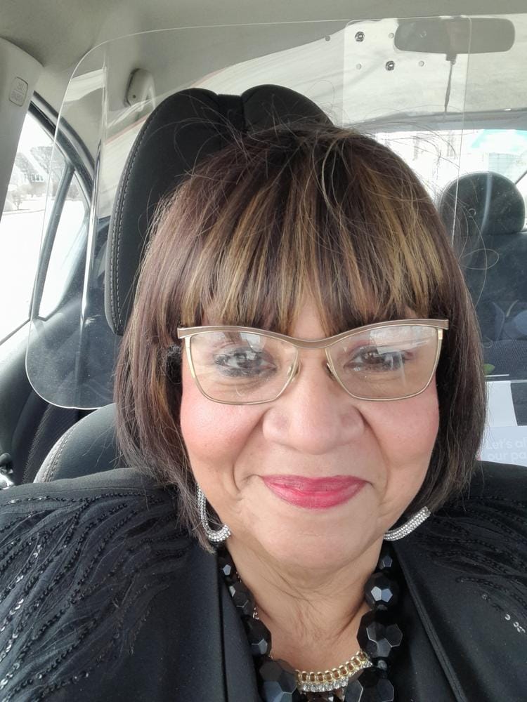 Customer photo review of Zury Sis Synthetic The Dream Wig - DR H SUGAR