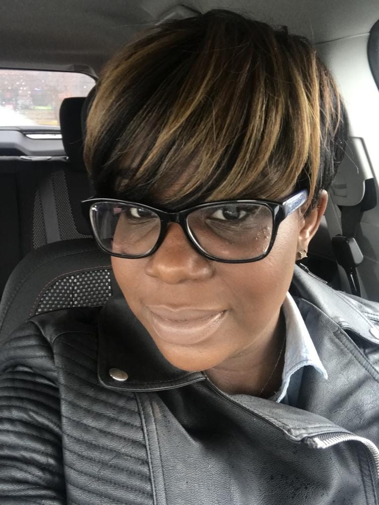 Customer photo review of Freetress Equal Synthetic Hair Full Wig - CHARLIE