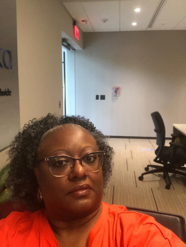 Customer photo review of Mayde Beauty Synthetic Drawstring Ponytail - FRO DOLL