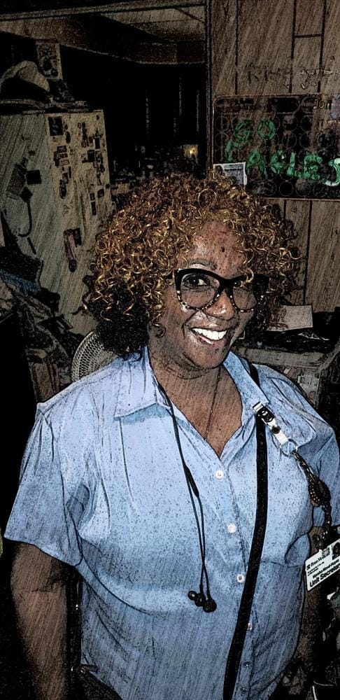 Customer photo review of Its a Wig Puffy