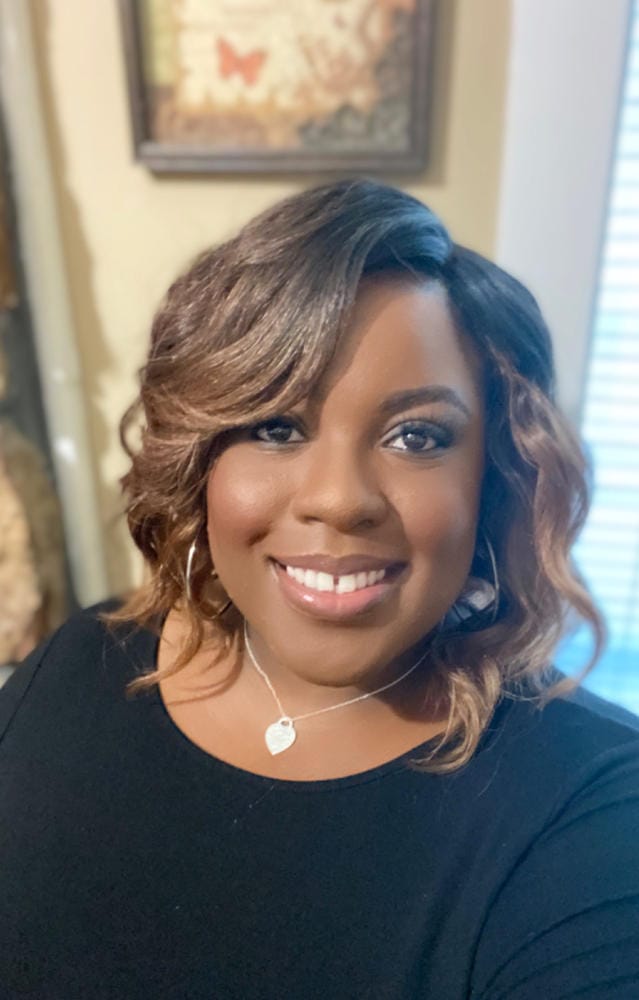 Customer photo review of Freetress Equal Invisible L Part Synthetic Hair Wig - CHASTY