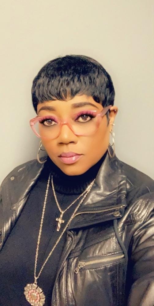 Customer photo review of Outre Human Hair Wig DUBY PIXIE