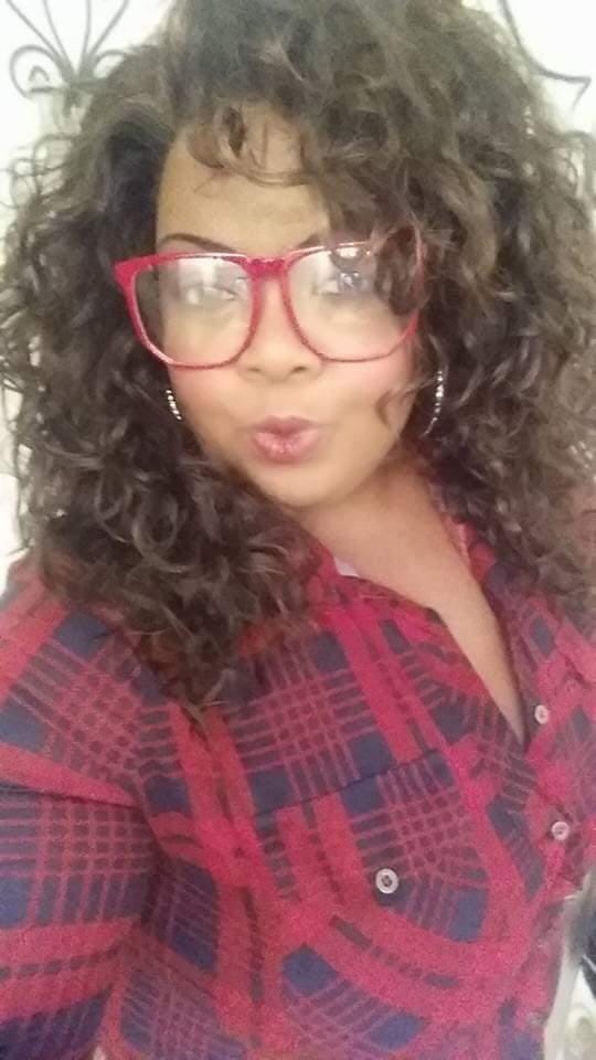 Customer photo review of Vanessa Express Synthetic Lace Front Wig TOPS YOLAN