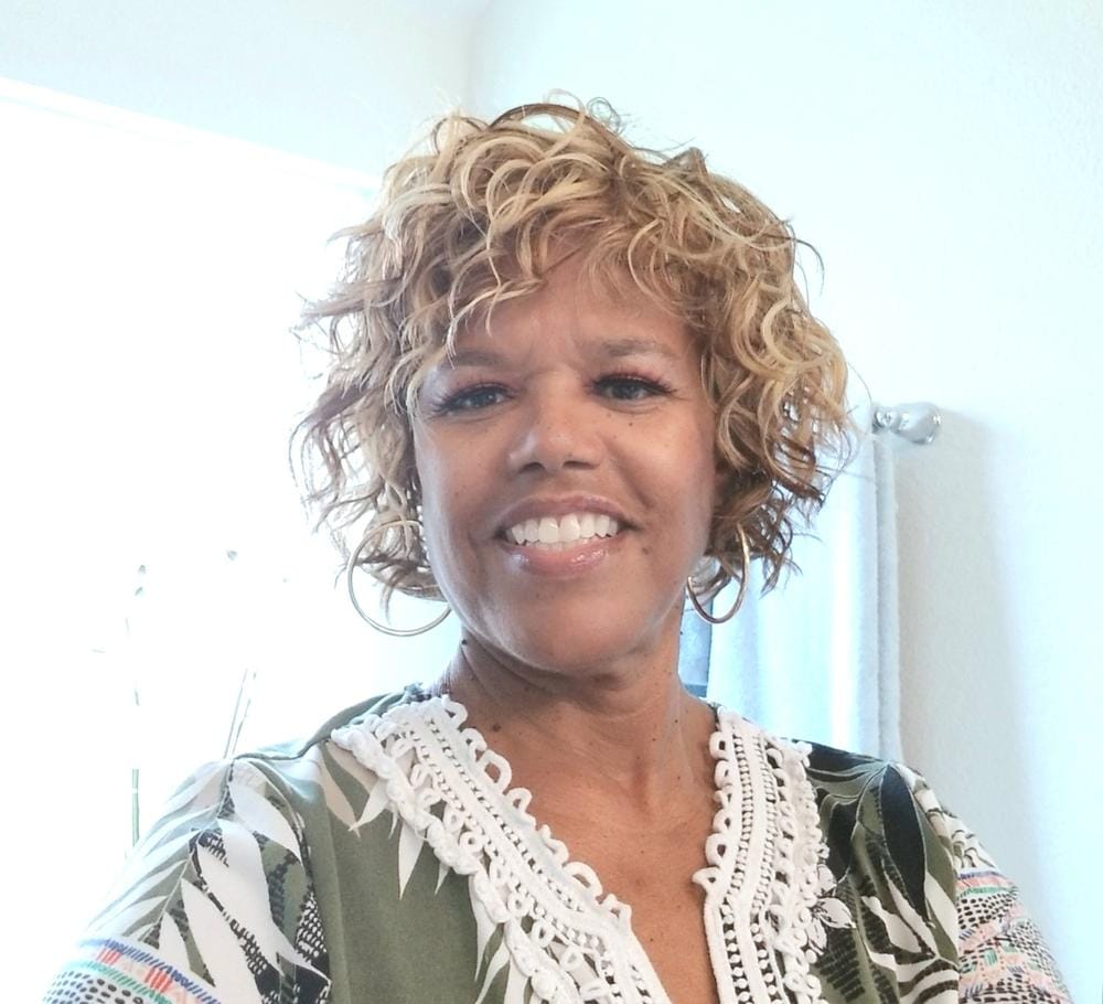 Customer photo review of Vivica A Fox Synthetic Pure Stretch Cap Wig - ELSIE