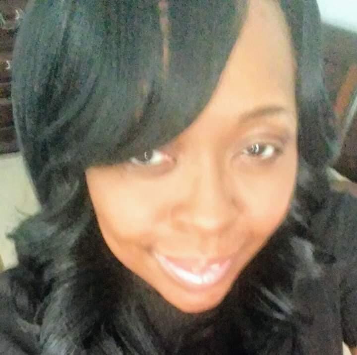 Customer photo review of Model Model Fullcap Wig CARMEN
