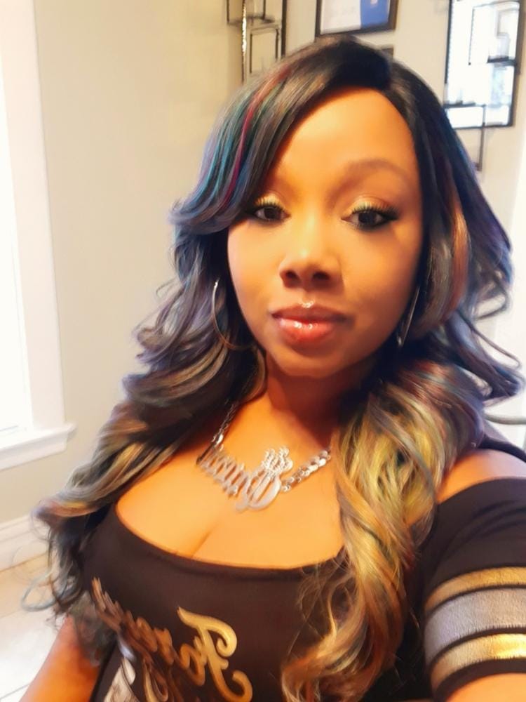 Customer photo review of Zury Sis Synthetic Invisible Top Part Lace Front Wig - IV-LACE H ARI 24 INCH