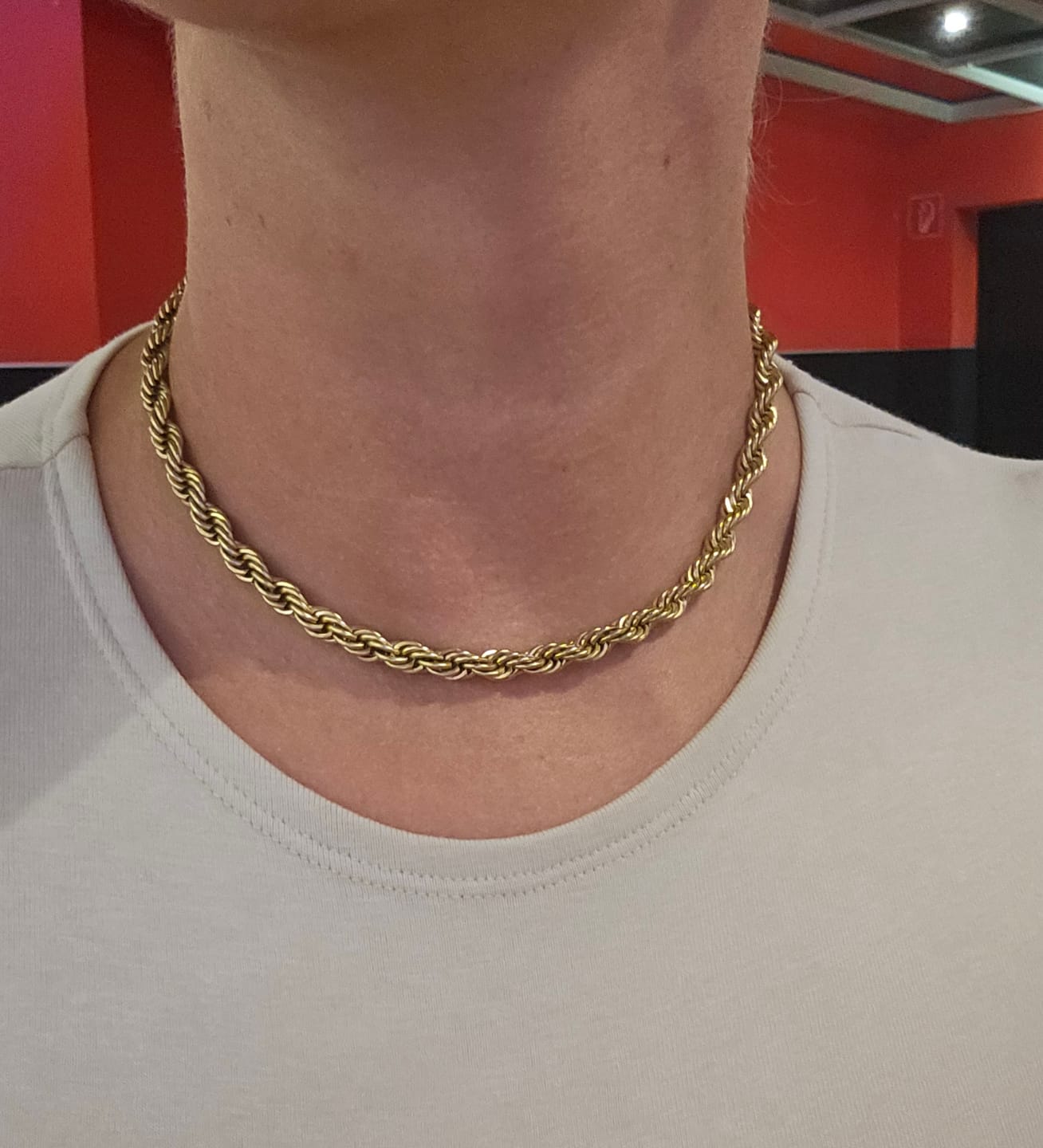 Customer photo review of Bold Twisted Kette 14K Vergoldet
