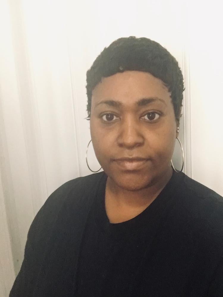 Customer photo review of Outre Human Hair Wig DUBY PIXIE