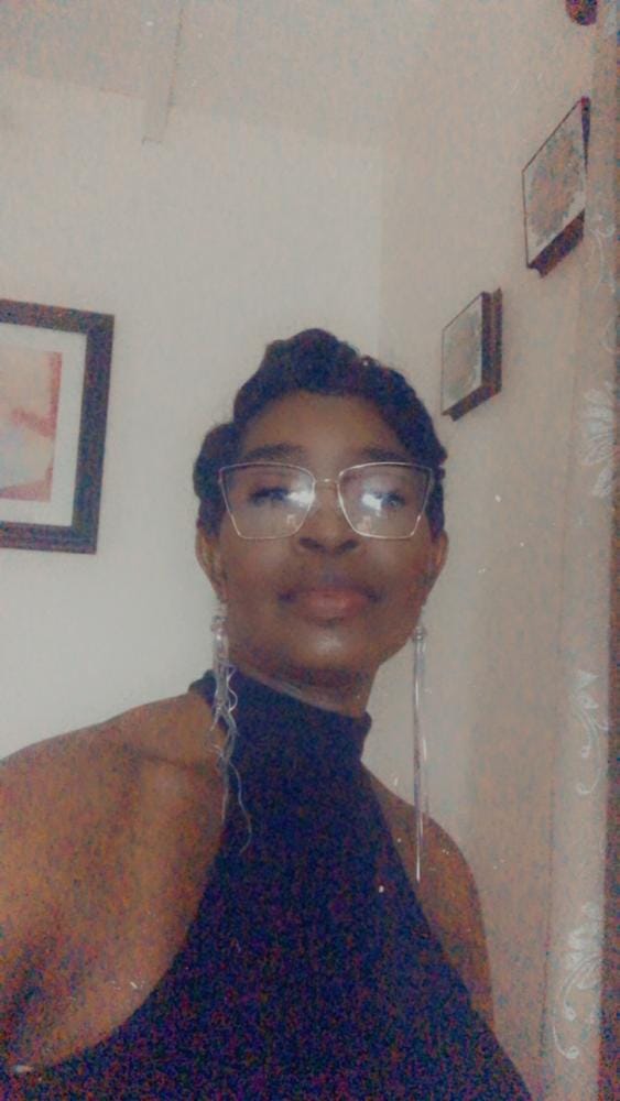 Customer photo review of It's A Wig Synthetic Hair Full Wig - NUNA
