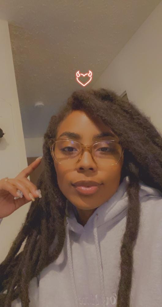Customer photo review of Outre Synthetic LACE FRONT WIG - PERFECT HAIR LINE 13X4 - JENISSE