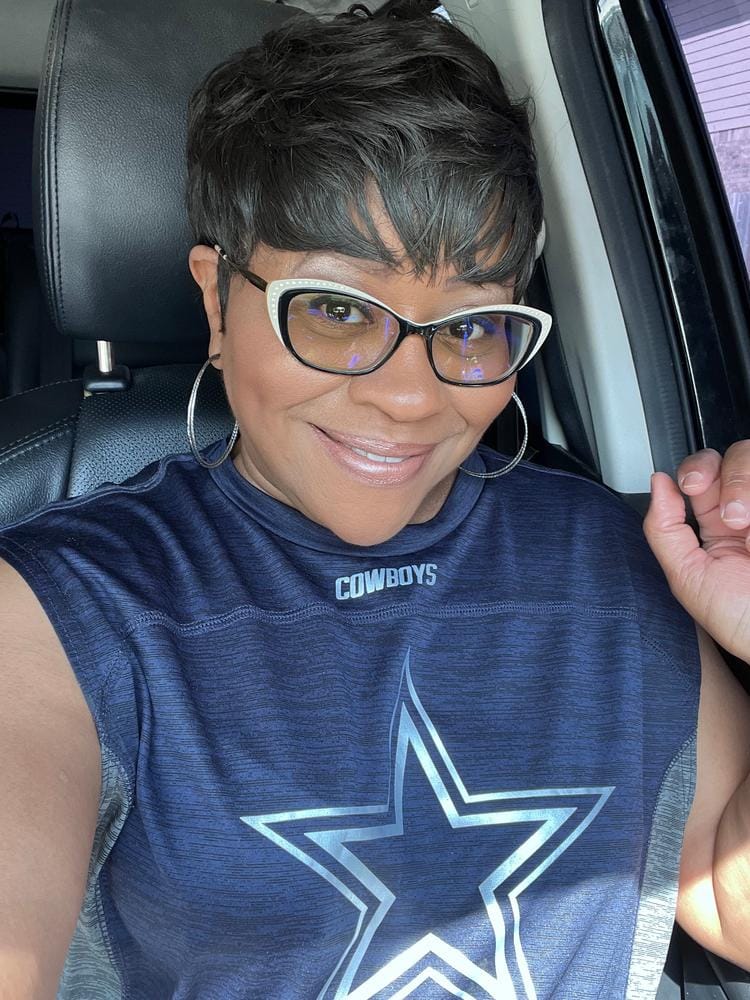 Customer photo review of Outre Wigpop Synthetic Full Wig - LACEY