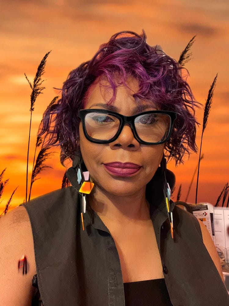 Customer photo review of Vivica A Fox Synthetic Pure Stretch Cap Wig - ELSIE
