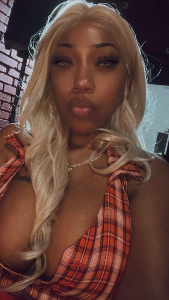 Customer photo review of Outre Synthetic Melted Hairline Lace Front Wig SERAPHINE