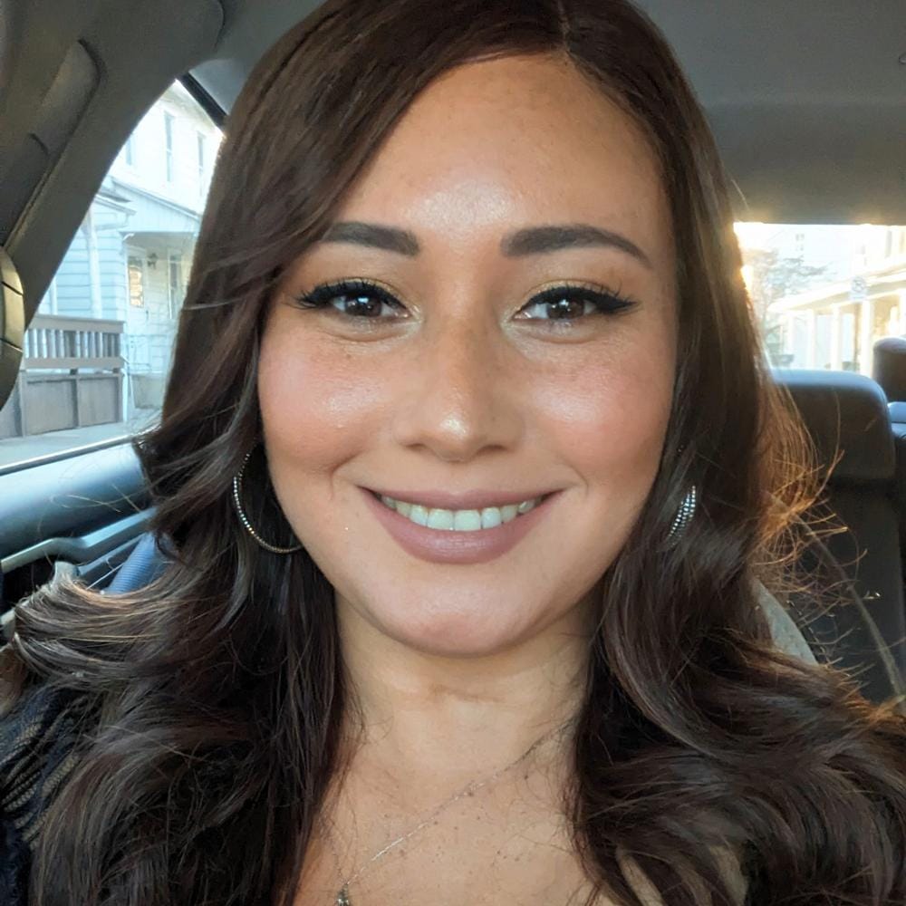 Customer photo review of Outre Synthetic EveryWear Lace Front Wig- EVERY5