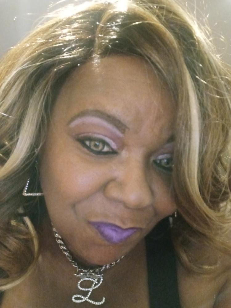 Customer photo review of Sensationnel Dashly Salt & Pepper Synthetic HD Lace Front Wig - SP LACE UNIT 6