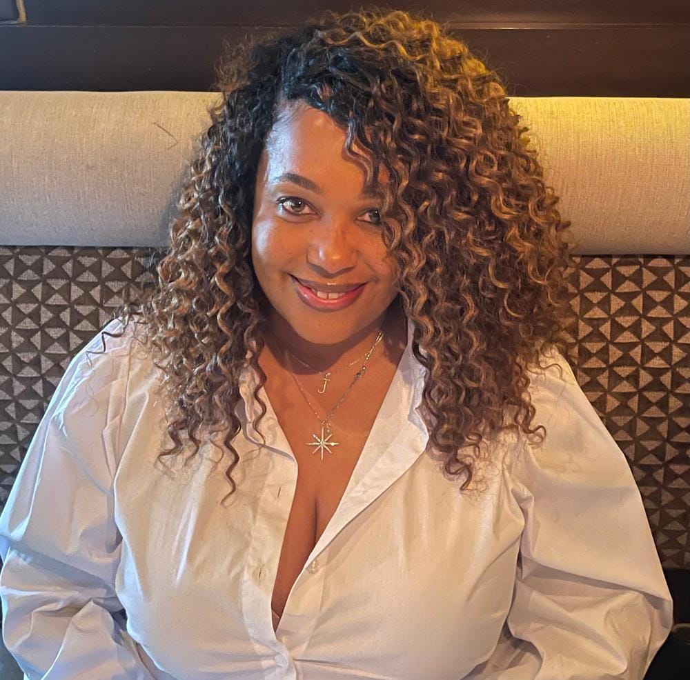 Customer photo review of Freetress Crochet Braid - BEACH CURL 12"-18"