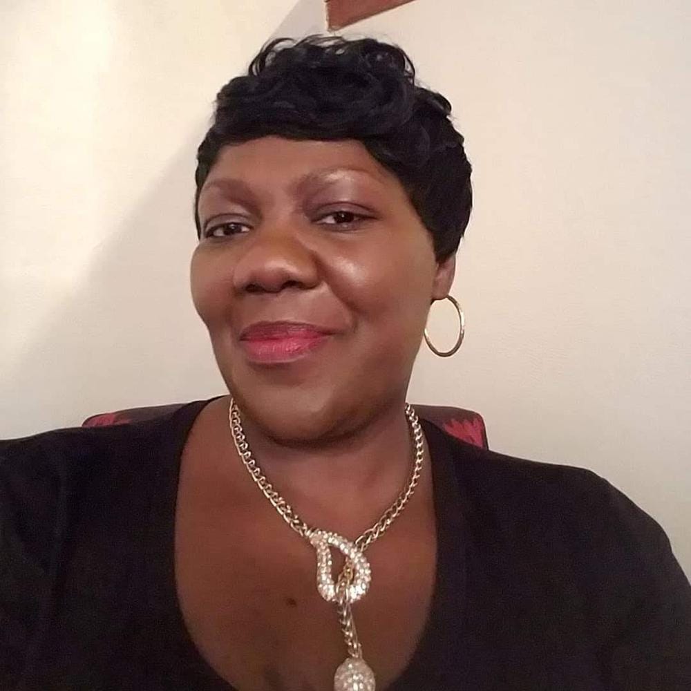 Customer photo review of It's a Wig Quality Synthetic Hair Full Wig - Q PIETTRA