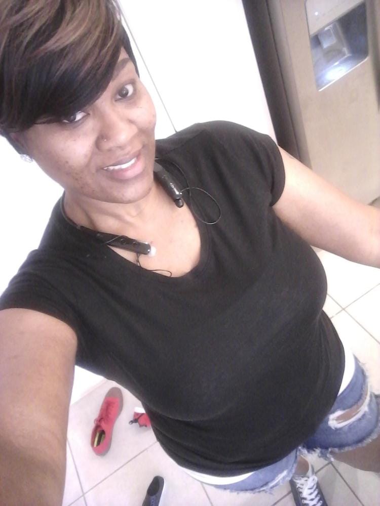 Customer photo review of Freetress Equal Synthetic Hair Full Wig - CHARLIE