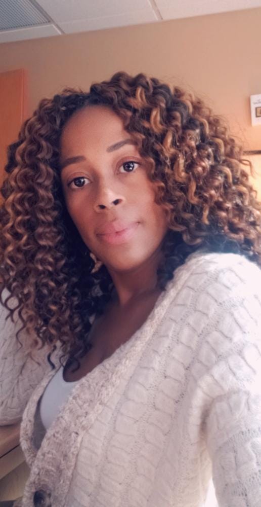 Customer photo review of Freetress Crochet Braid - BEACH CURL 12"-18"