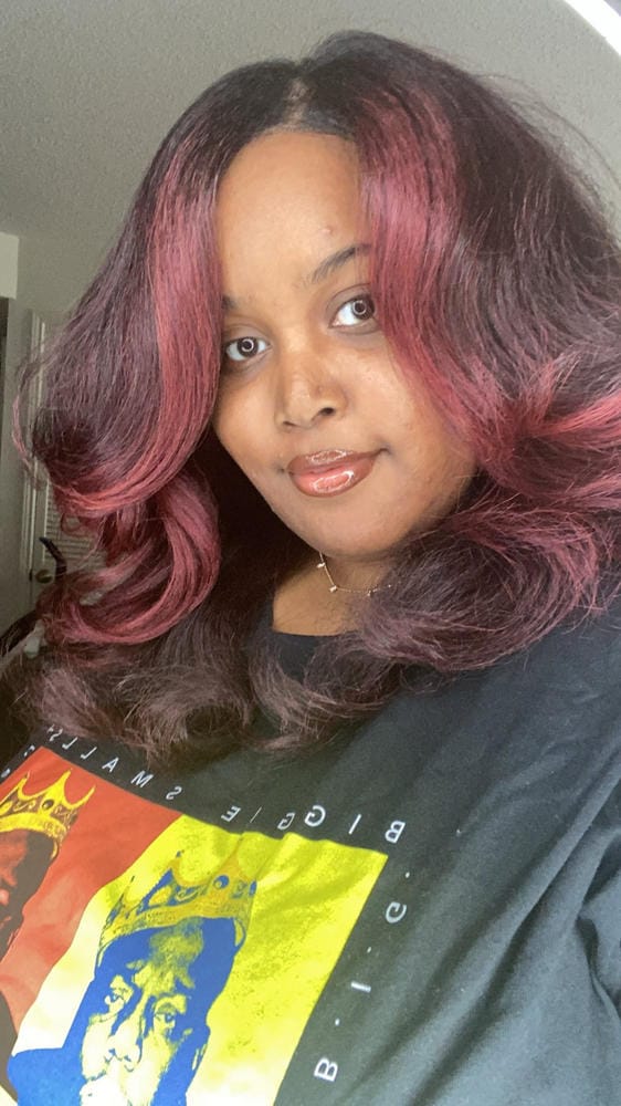 Customer photo review of Outre Perfect Hairline Synthetic HD Lace Wig - JULIANNE