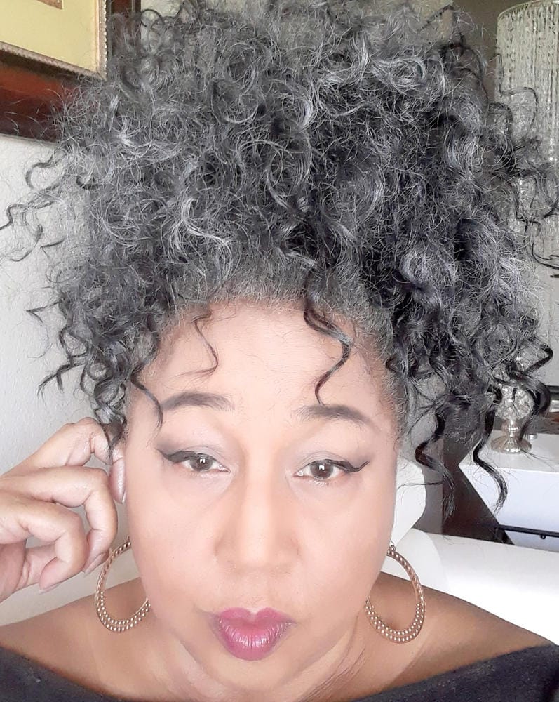 Customer photo review of Foxy Silver Synthetic Drawstring Ponytail - DS 013