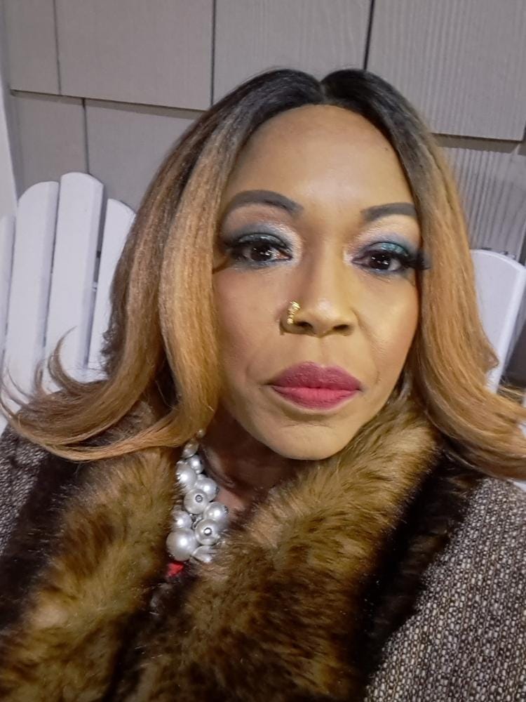 Customer photo review of Outre Synthetic Lace Front Wig - NEESHA 206