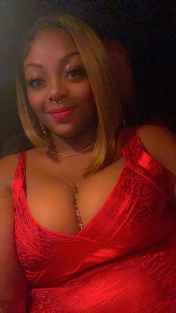 Customer photo review of Zury Sis Chunky Synthetic Hair HD Lace Front Wig - ESHE