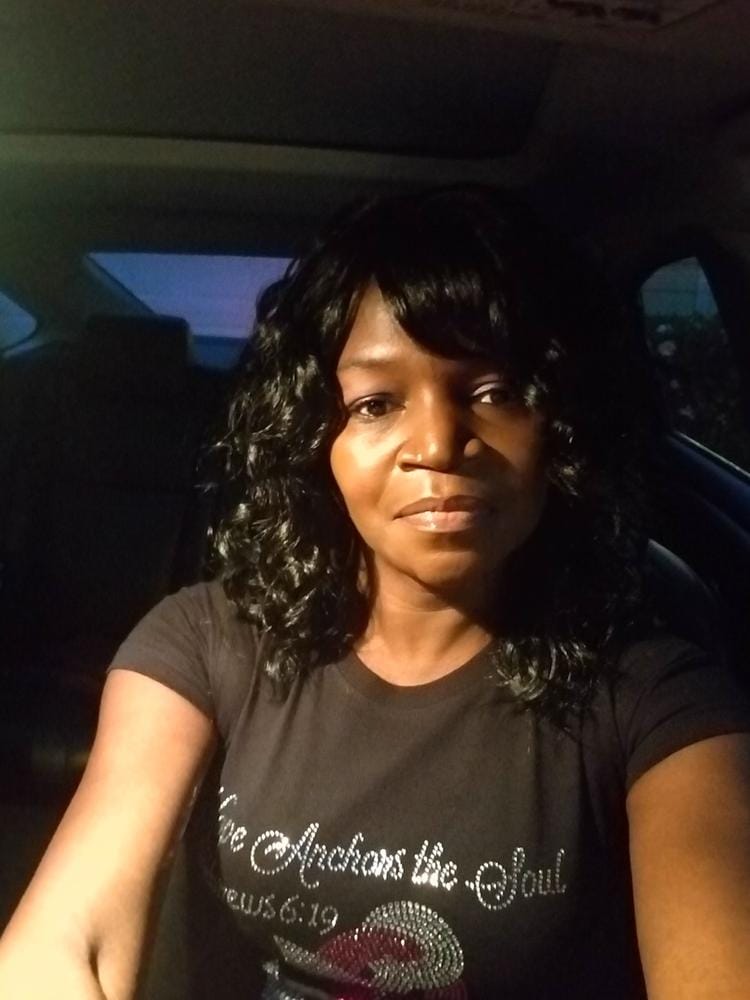 Customer photo review of Model Model Fullcap Wig DEBORAH