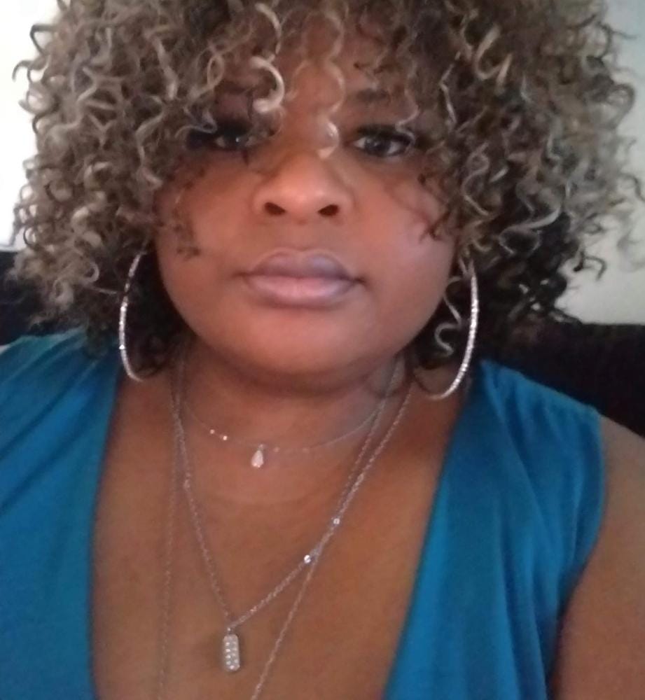 Customer photo review of Vanessa Wig SUPER DIANA