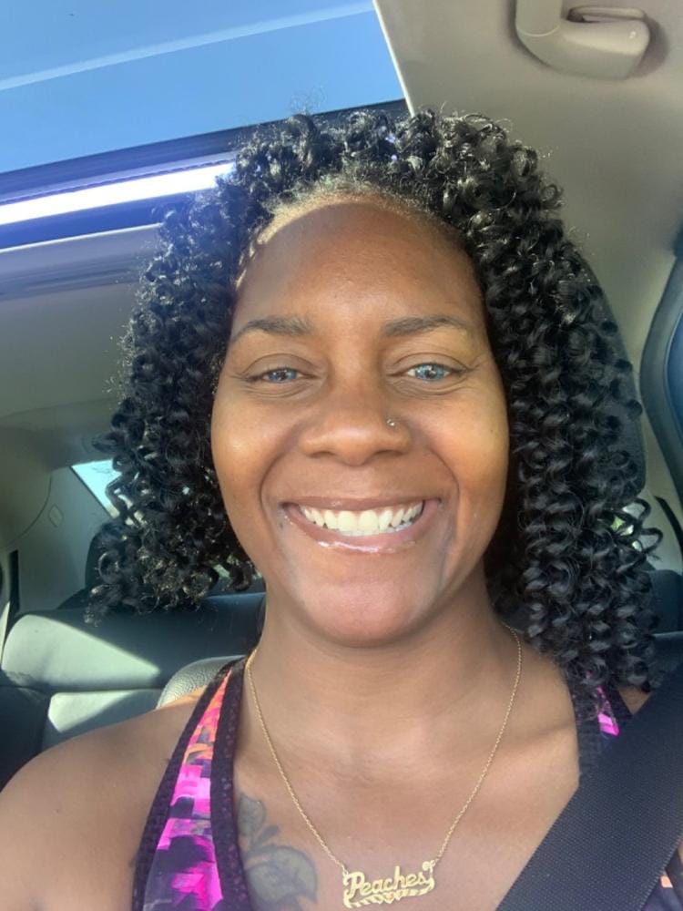 Customer photo review of Outre Synthetic Lace Part Daily Wig - DEANDRA