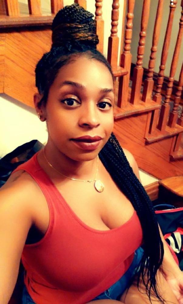 Customer photo review of Outre Xpression Synthetic 3X ULTRA BRAID - 52"