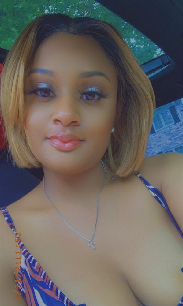 Customer photo review of Outre Synthetic LACE FRONT WIG - PERFECT HAIR LINE 13X4 - JENISSE