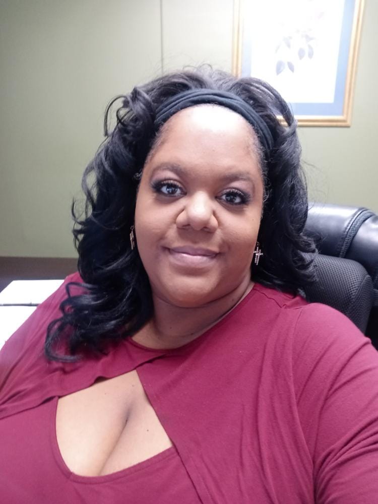 Customer photo review of Outre Quick Weave Synthetic Half Wig - NEESHA H305