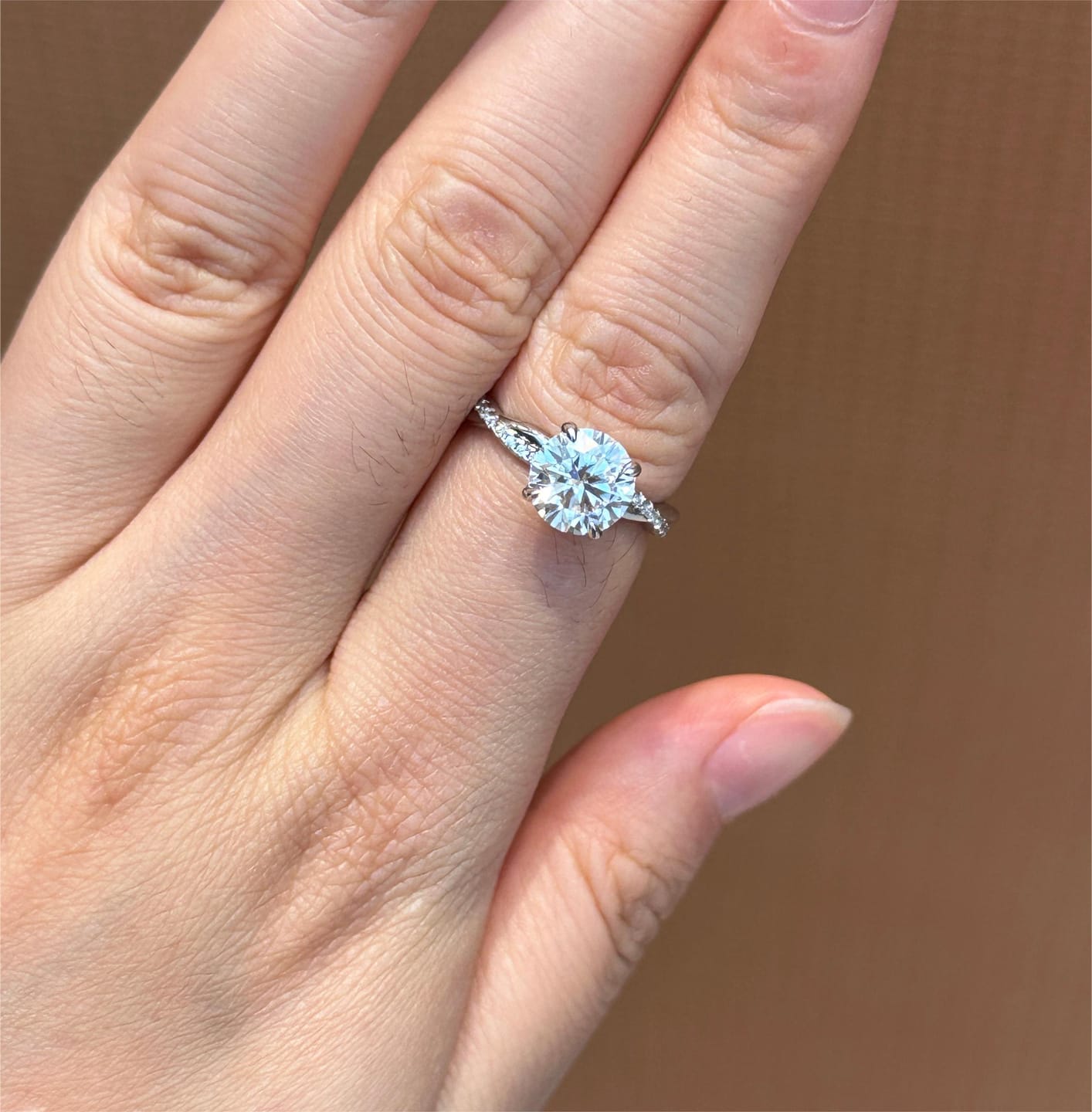 Customer photo review of S925 Twist Moissanite 2.0 Carat Round Cut Promise Ring