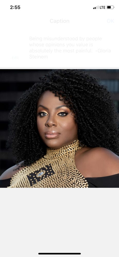 Customer photo review of Model Model Premium Seven Star V-Shaped Lace Front Wig EV-003
