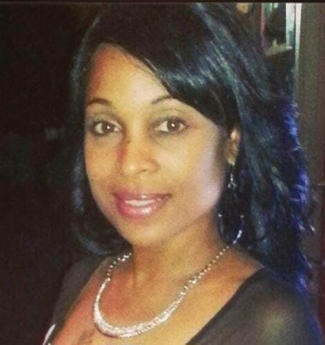 Customer photo review of Model Model Fullcap Wig CARMEN