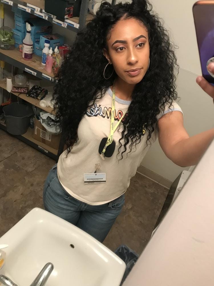 Customer photo review of Outre Quick Weave Half Wig Batik Bundle Hair PERUVIAN