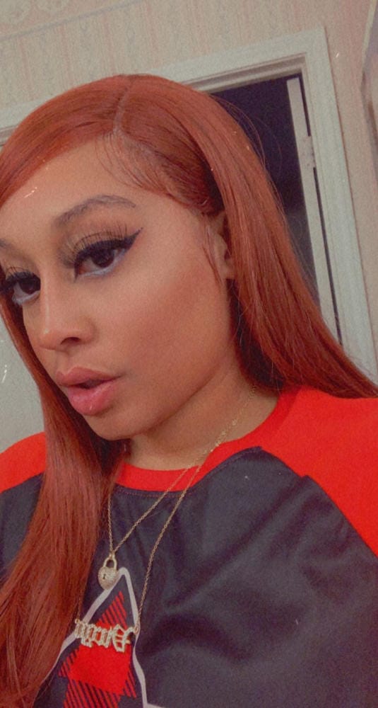 Customer photo review of Outre Synthetic EveryWear Lace Front Wig- EVERY4