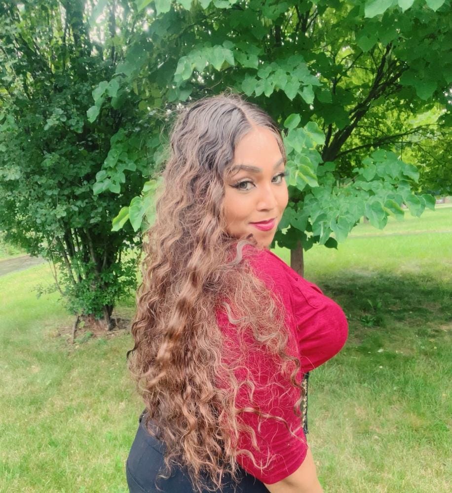 Customer photo review of Sensationnel Vice Synthetic HD Lace Wig - VICE UNIT 6