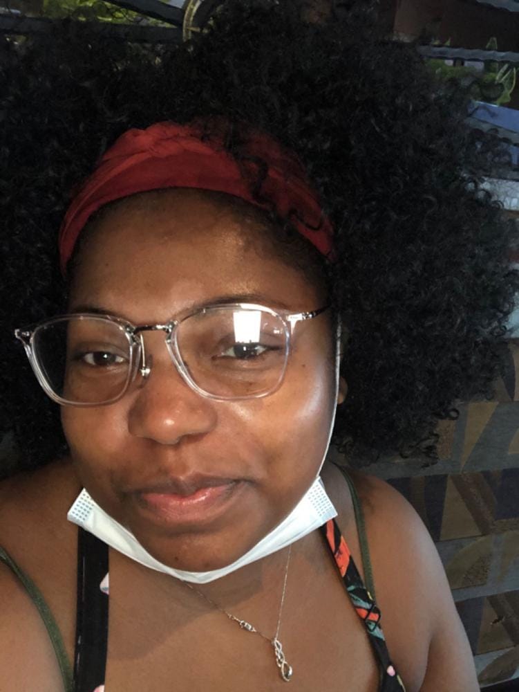 Customer photo review of Its a Wig Puffy