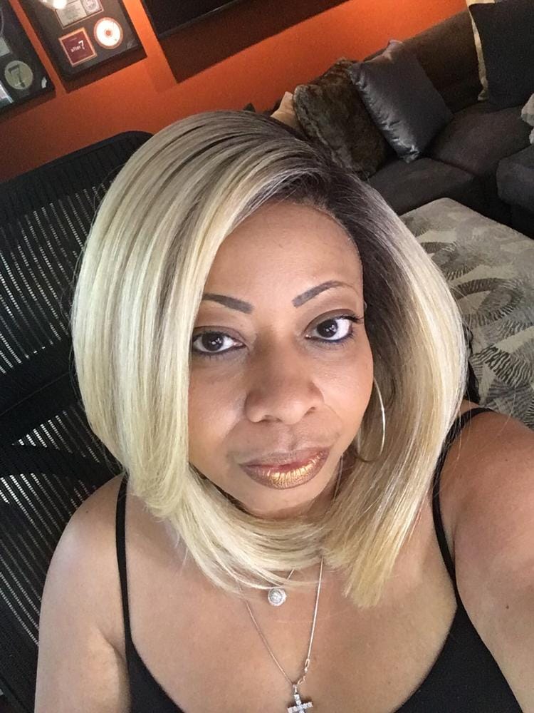 Customer photo review of Outre Synthetic LACE FRONT WIG - PERFECT HAIR LINE 13X4 - JENISSE