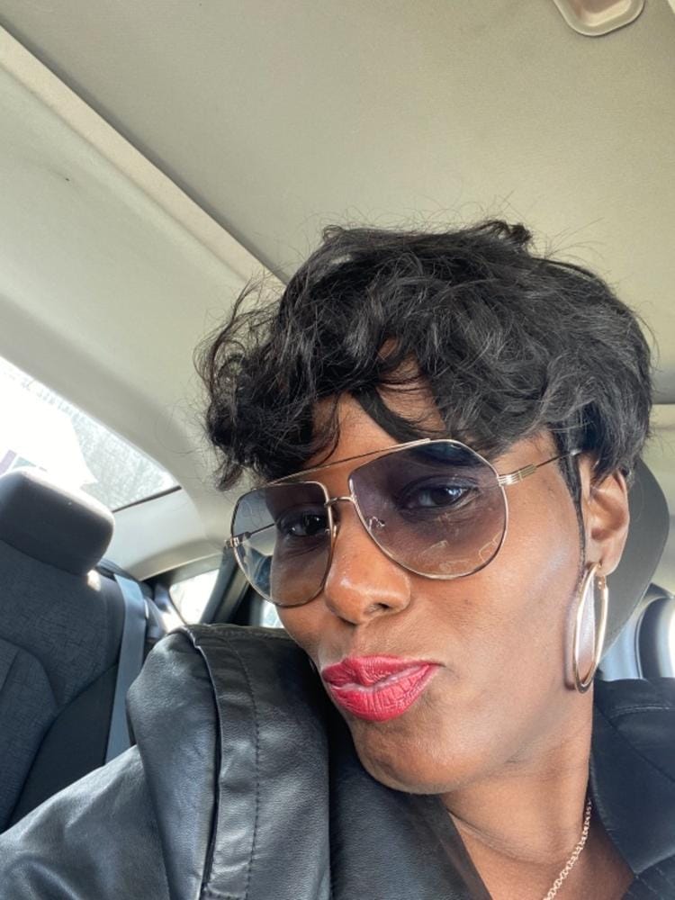 Customer photo review of Sensationnel Bump Collection Human Hair Wig FAB FRINGE