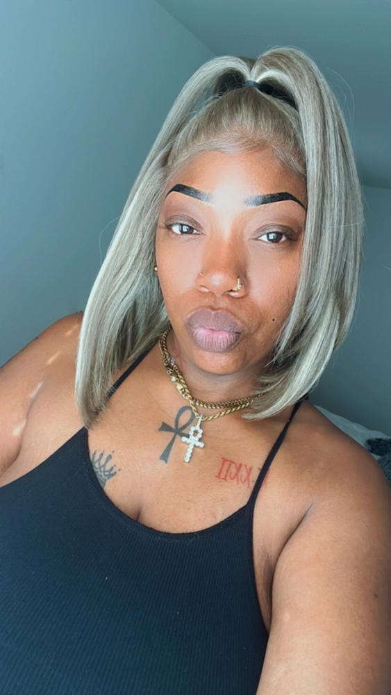 Customer photo review of Sensationnel Bare Lace Glueless Synthetic Extra Transparent Luxe 13X6 Lace Front Wig - 13X6 UNIT 3