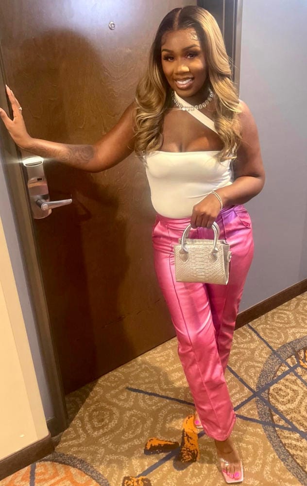 Customer photo review of Sensationnel Synthetic Cloud9 What Lace Wig - ZELENA