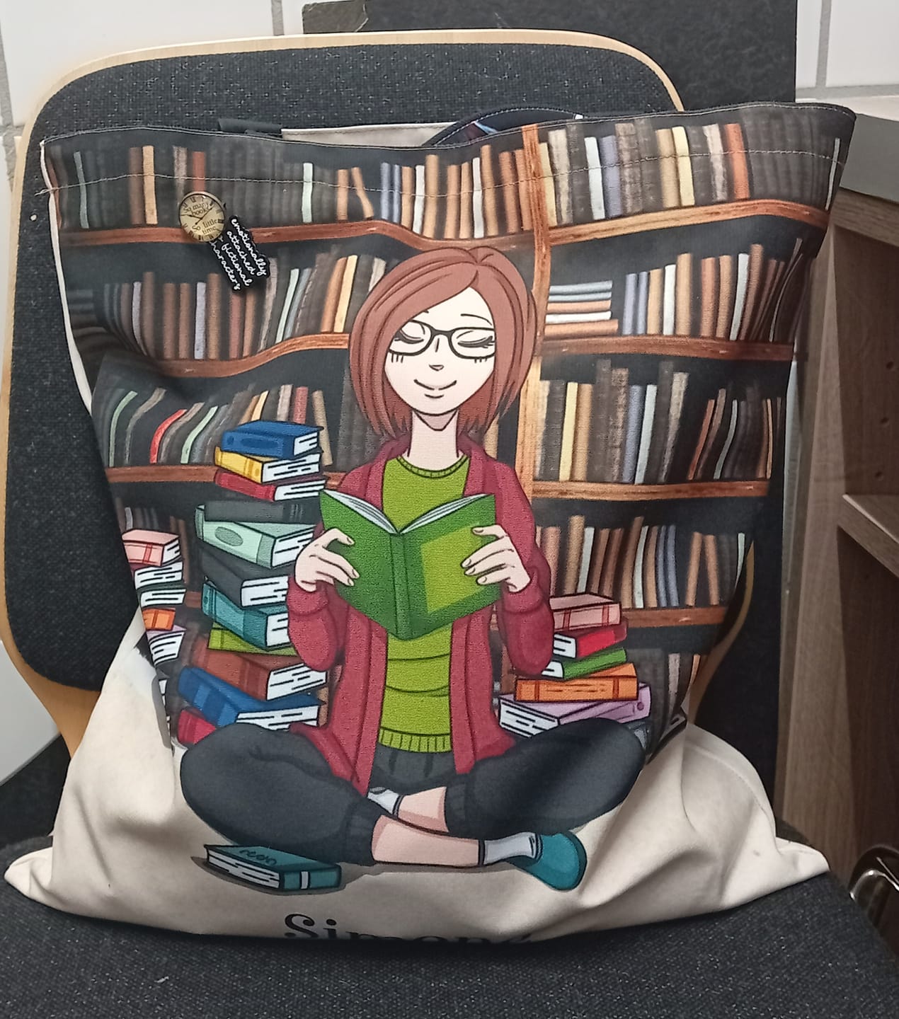 Customer photo review of Büchermädchen - Individuelle Tragetasche