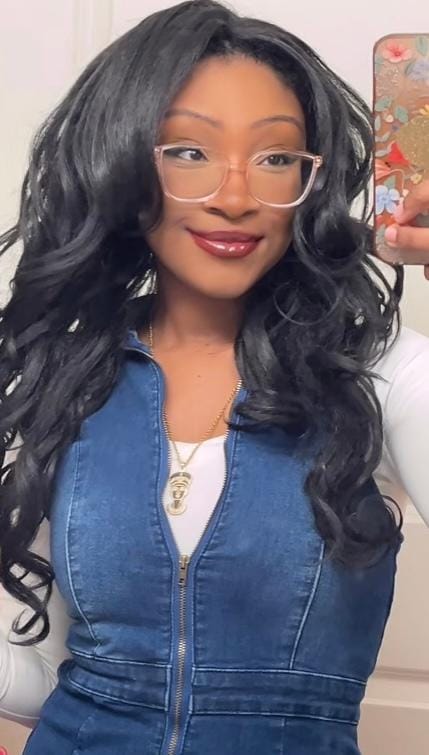 Customer photo review of Outre Quick Weave Synthetic Half Wig - NEESHA H304